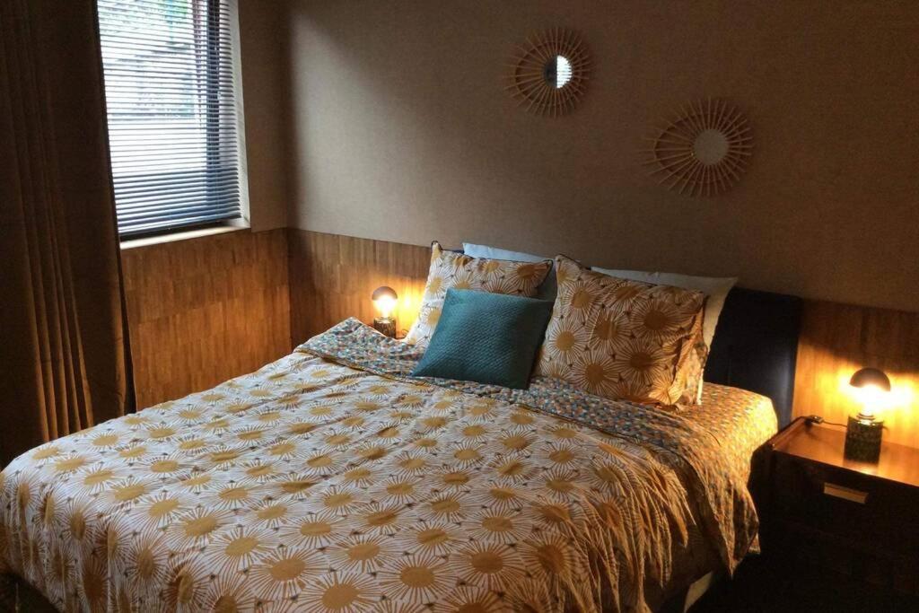 A Bouillon, Appartement Vintage Vue Sur Le Chateau Luaran gambar