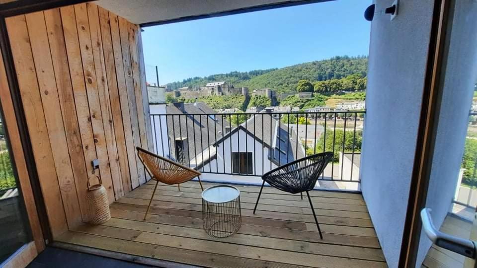 A Bouillon, Appartement Vintage Vue Sur Le Chateau Luaran gambar